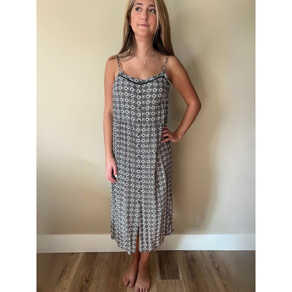 H&M Dresses & Skirts - Y2K Vintage Ladies Black White Lightweight Halter Dress by H&M Divided sz 10
